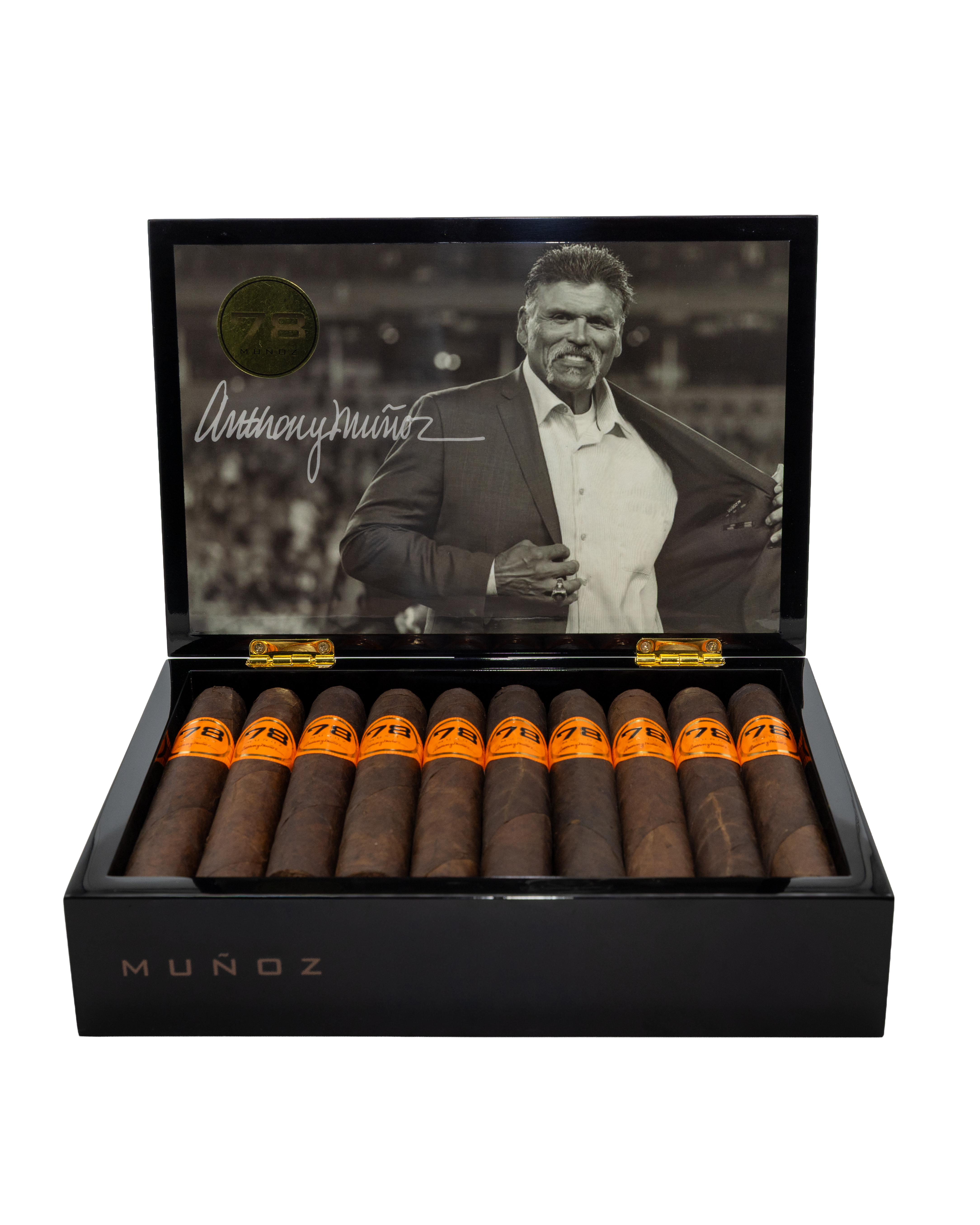 anthony tobacco Carmelo and Kingmakers Team Up for Versa Derbies The Mason derby from Anthony Veer delivers timeless style with a streamlined look that fits easily into your everyday rotation Anthony Muoz 78 Cigars |